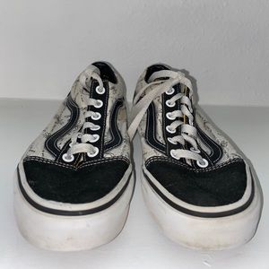 Vans - he loves me/not